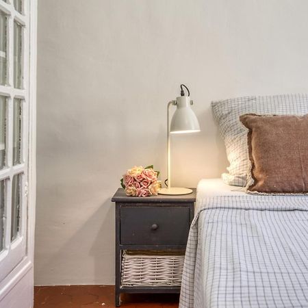 Typique - 2 Bedrooms,Typical Apartment-Old Town Nizza Kültér fotó