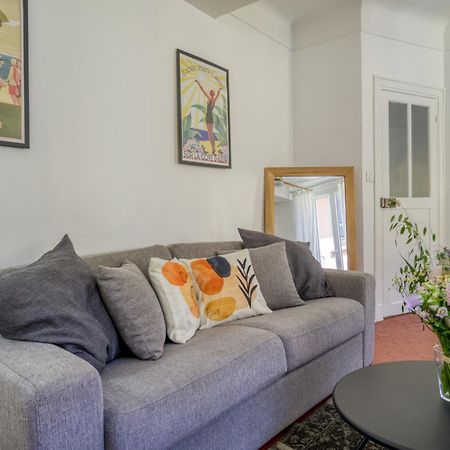 Typique - 2 Bedrooms,Typical Apartment-Old Town Nizza Kültér fotó