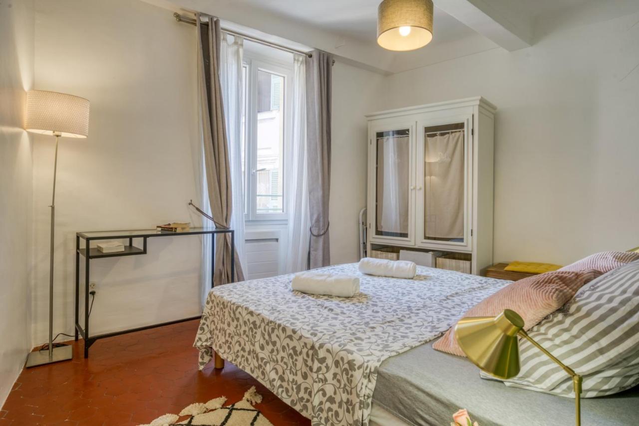 Typique - 2 Bedrooms,Typical Apartment-Old Town Nizza Kültér fotó