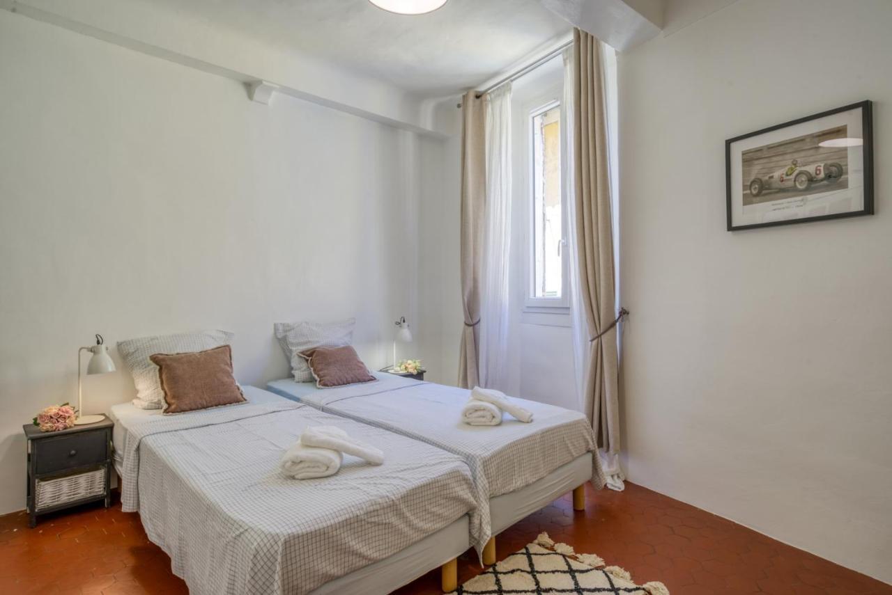 Typique - 2 Bedrooms,Typical Apartment-Old Town Nizza Kültér fotó