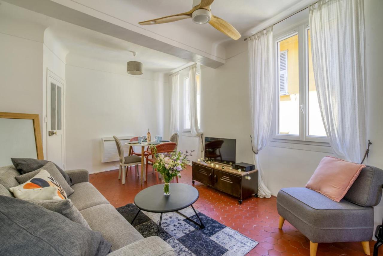 Typique - 2 Bedrooms,Typical Apartment-Old Town Nizza Kültér fotó
