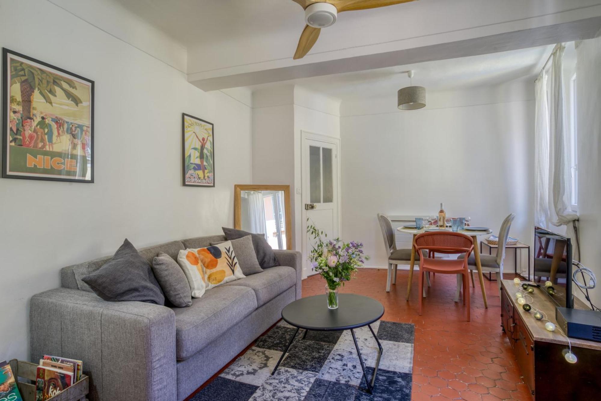 Typique - 2 Bedrooms,Typical Apartment-Old Town Nizza Kültér fotó
