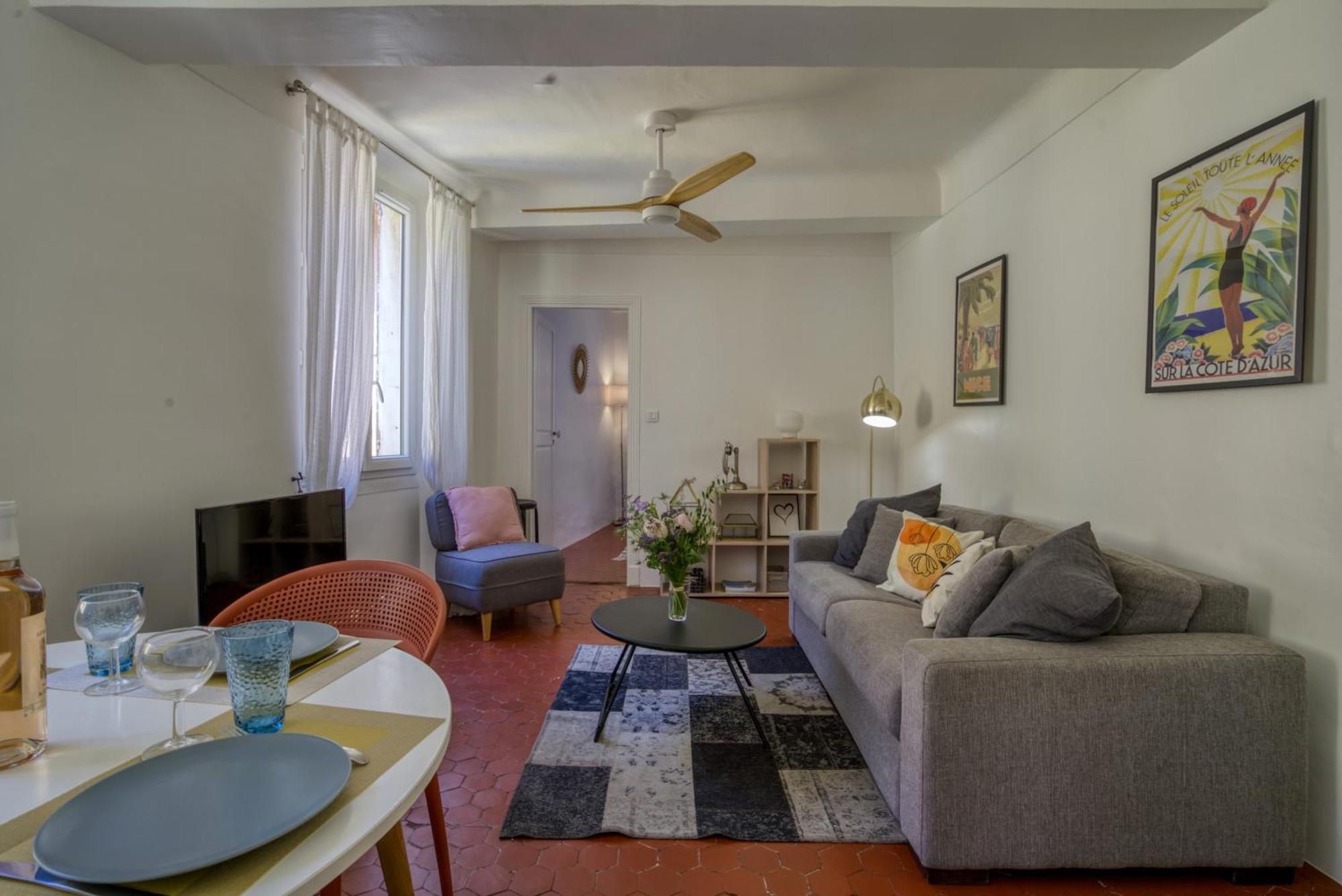 Typique - 2 Bedrooms,Typical Apartment-Old Town Nizza Kültér fotó