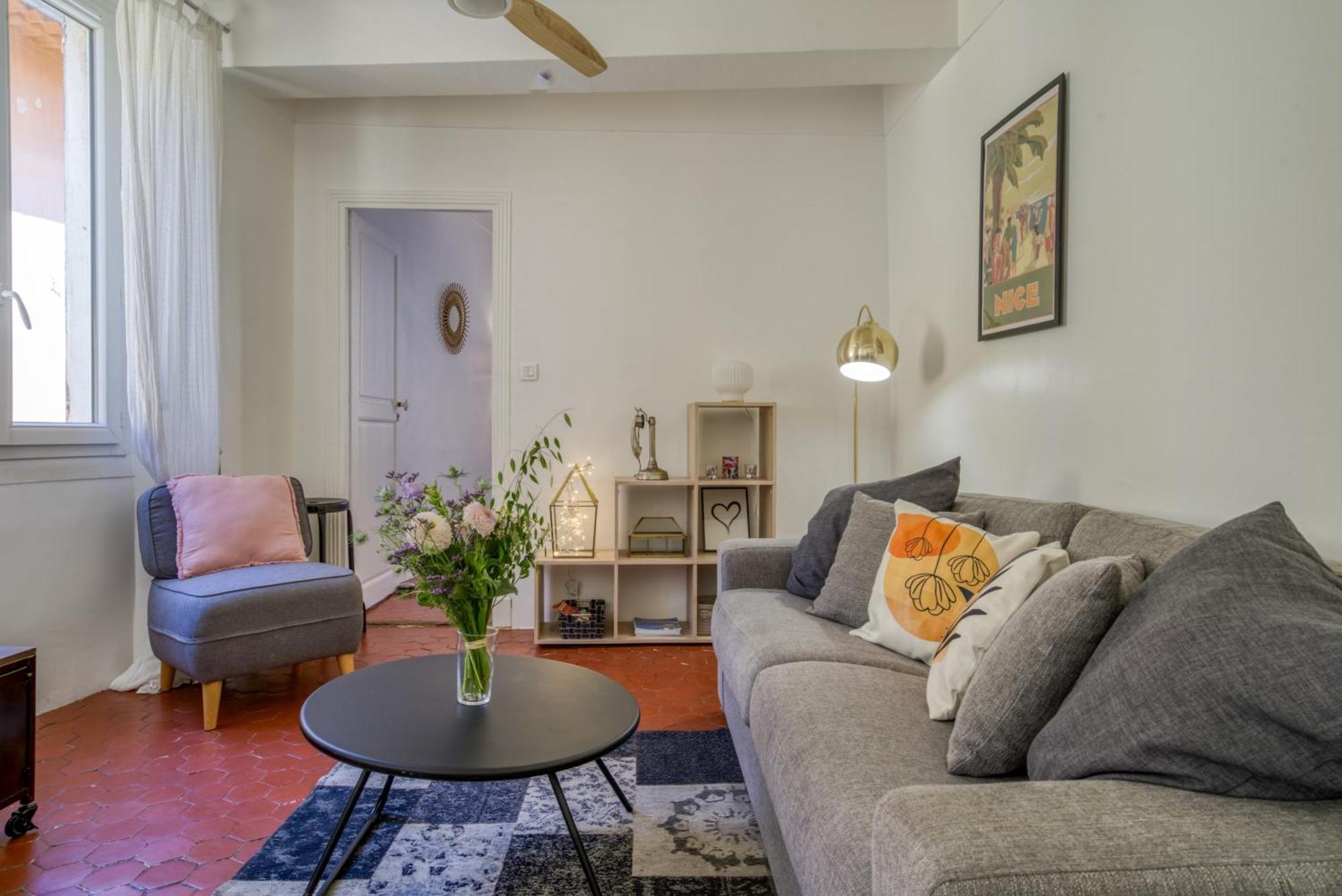 Typique - 2 Bedrooms,Typical Apartment-Old Town Nizza Kültér fotó