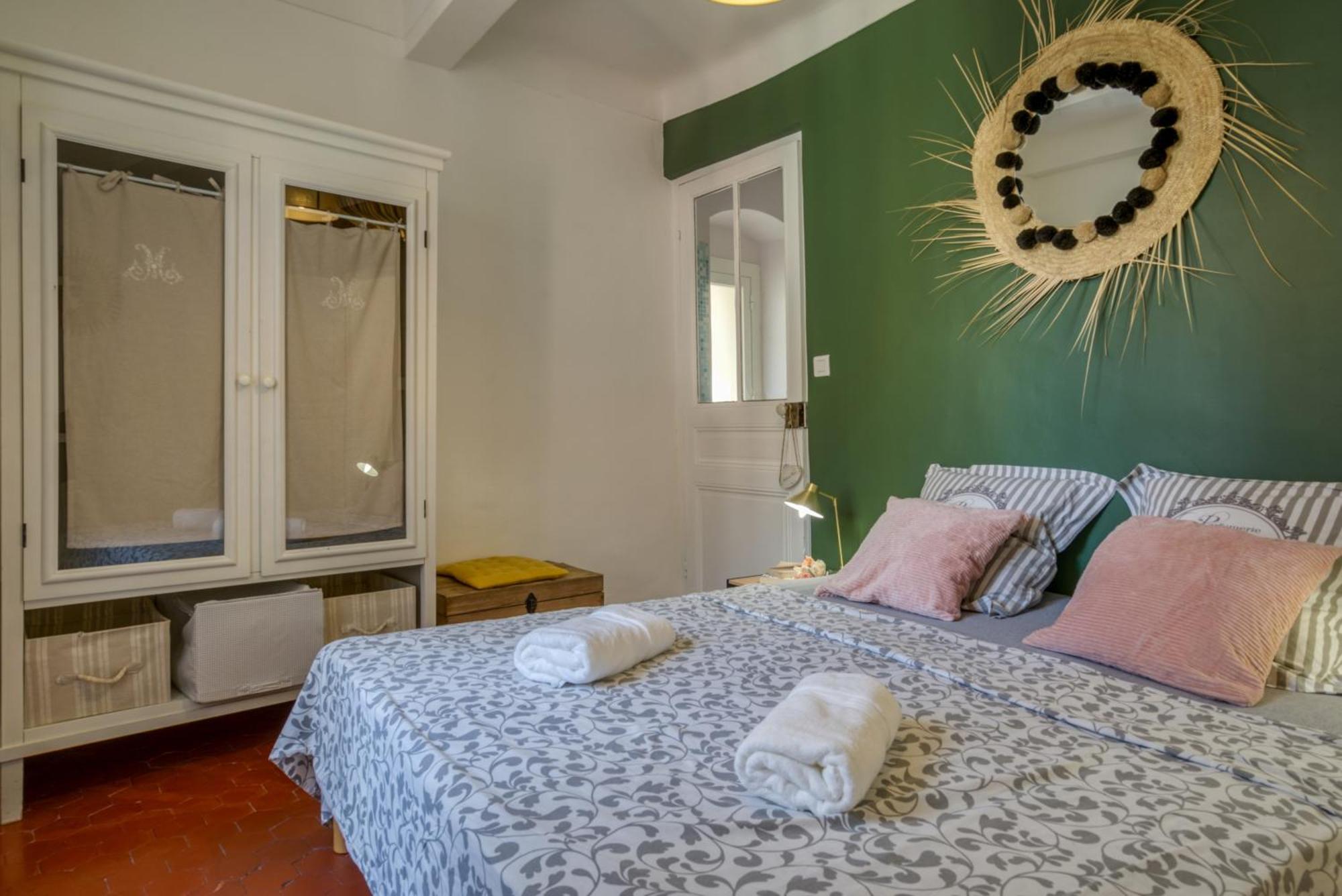 Typique - 2 Bedrooms,Typical Apartment-Old Town Nizza Kültér fotó
