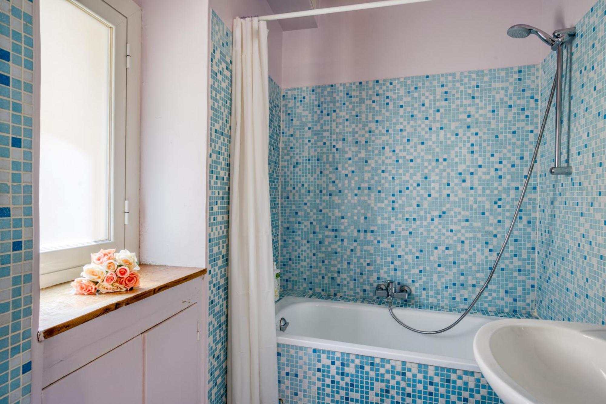 Typique - 2 Bedrooms,Typical Apartment-Old Town Nizza Kültér fotó