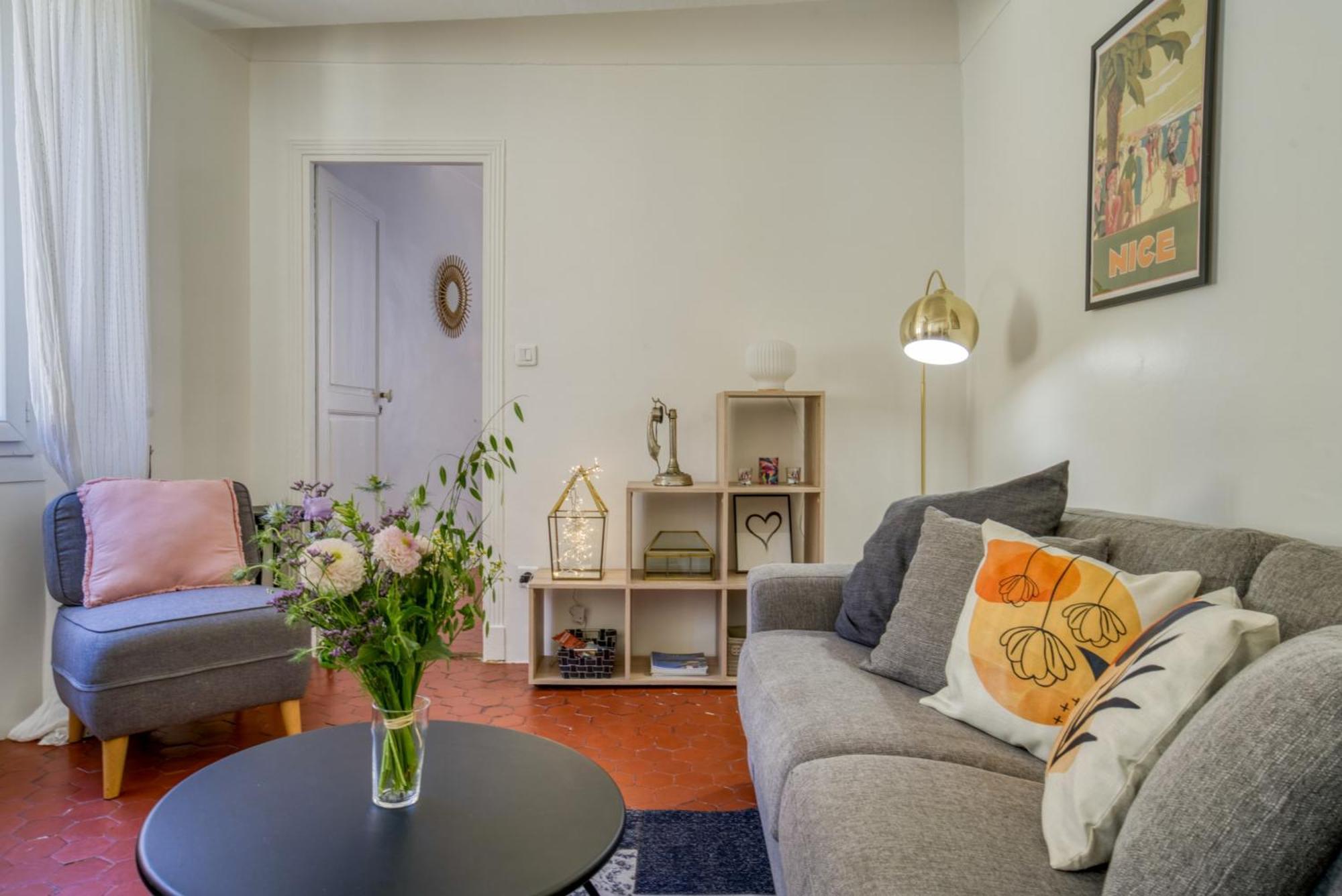 Typique - 2 Bedrooms,Typical Apartment-Old Town Nizza Kültér fotó